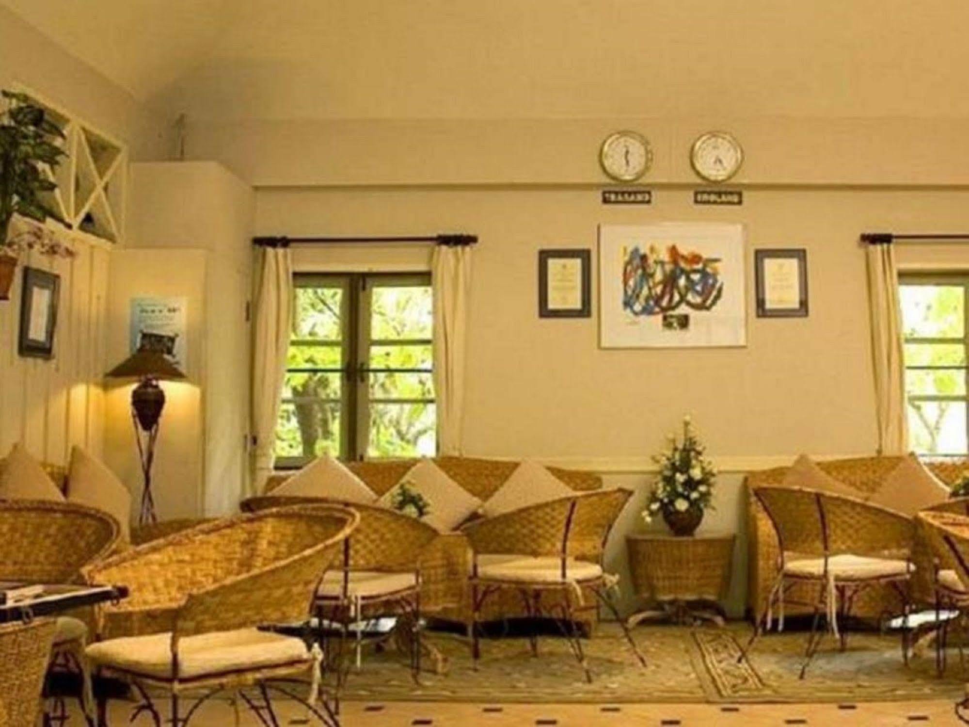 Eurasia Chiang Mai Hotel Exteriör bild